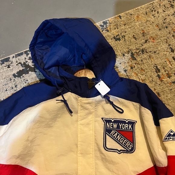 Apex One New York Rangers Colorblock Jacket - Picture 4 of 4